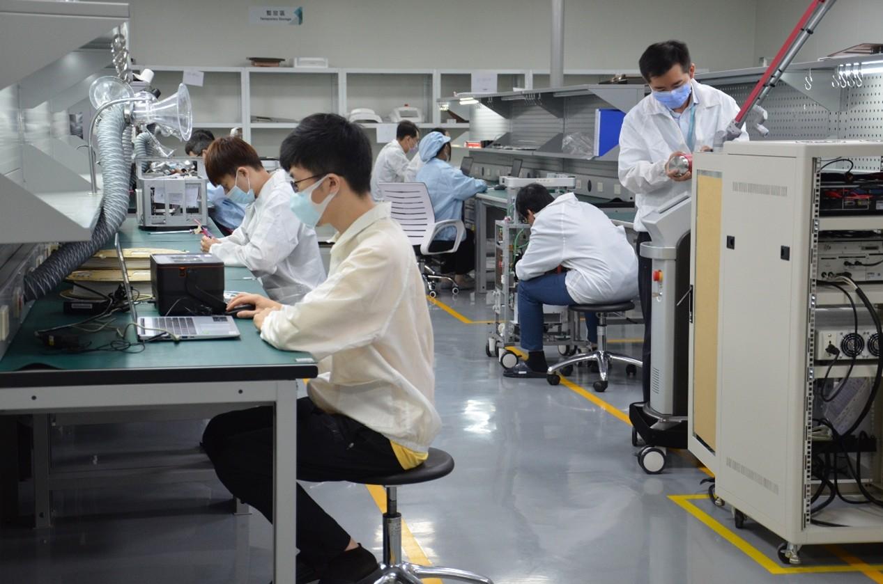 巨興醫學科技團隊研發作業流程。(圖/巨興醫學科技提供)